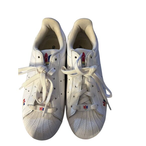 Boys Adidas Superstar Pure Cloud White Size 5.5 (equivalent to women's 7.5) - Picture 3 of 9